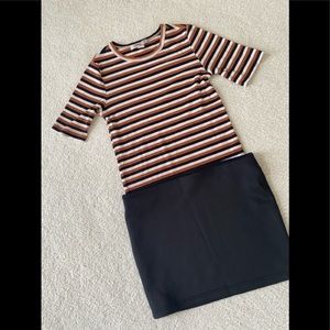 Beautiful Top, Size Small, by Forever 21!🌻🌻🌻🌻🌻👍👍👍Super CUTE!